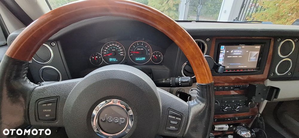 Jeep Commander 3.0 CRD Overland