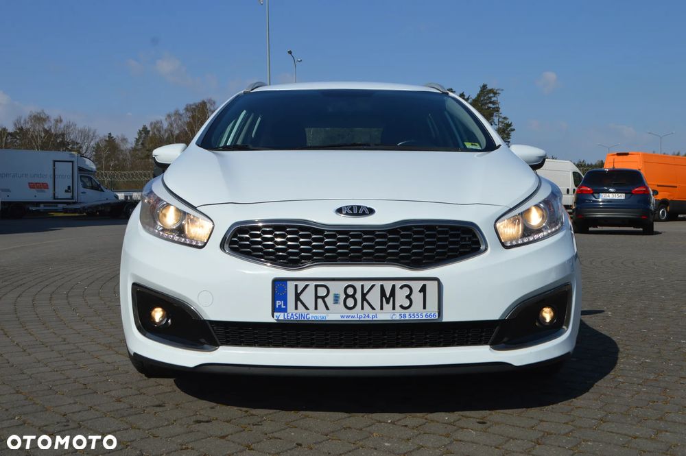 Kia Ceed - 5
