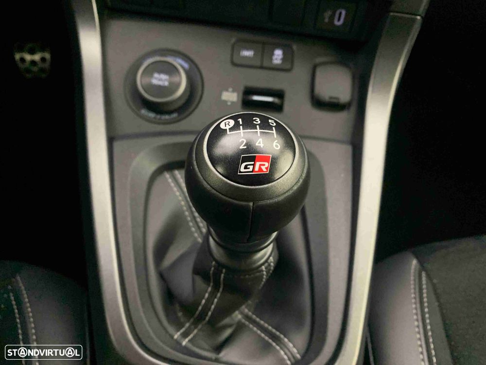 Toyota GR Yaris - 12