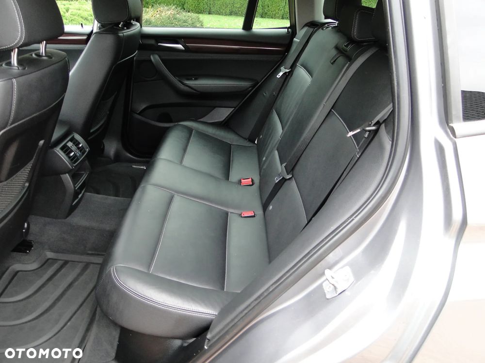 BMW X3 xDrive28i xLine sport - 30