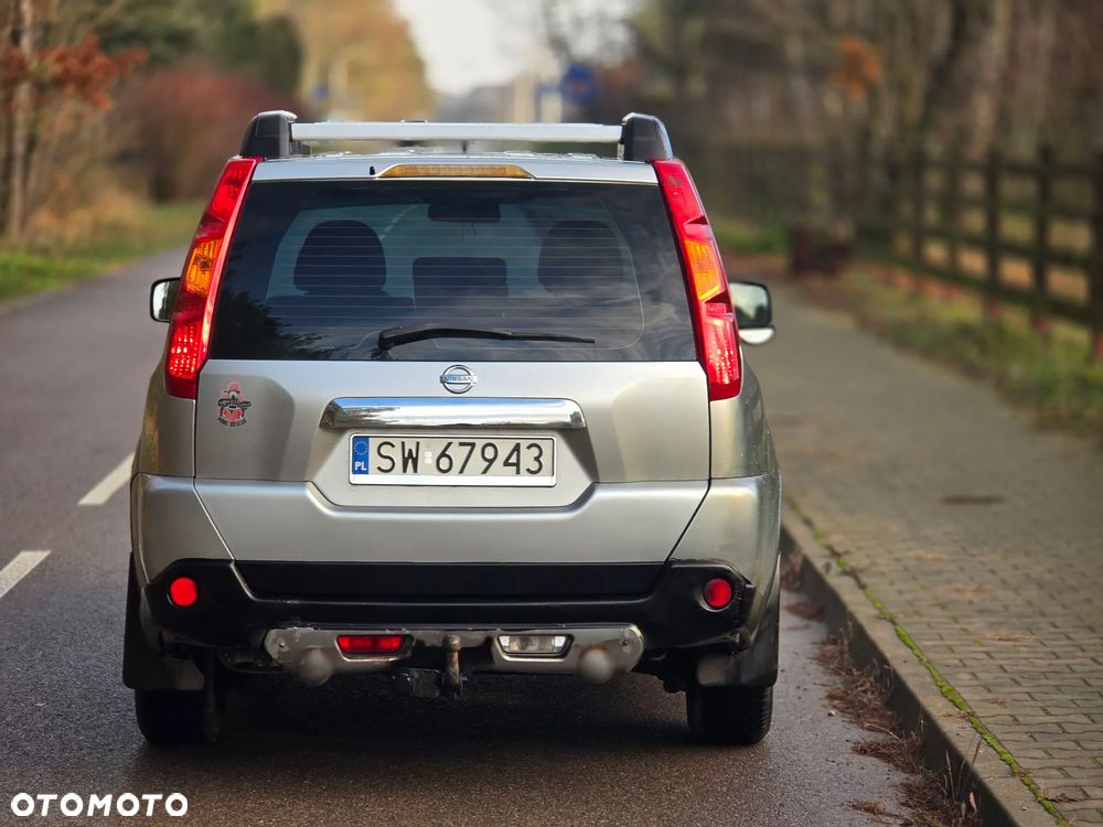 Nissan X-Trail 2.0 dCi 4x4 DPF Platinum - 13