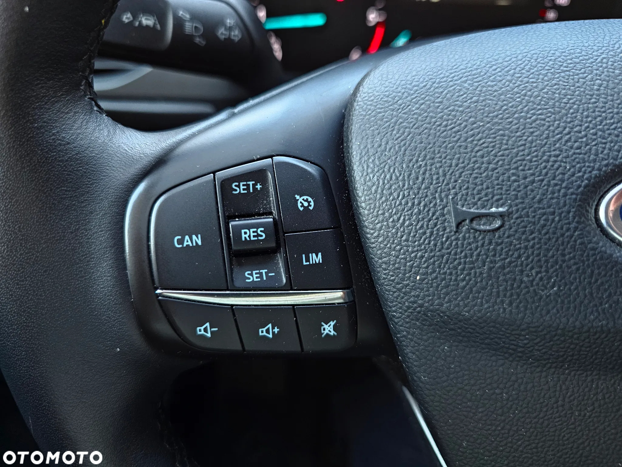 Ford Focus 1.5 EcoBlue Start-Stopp-System COOL&CONNECT - 13