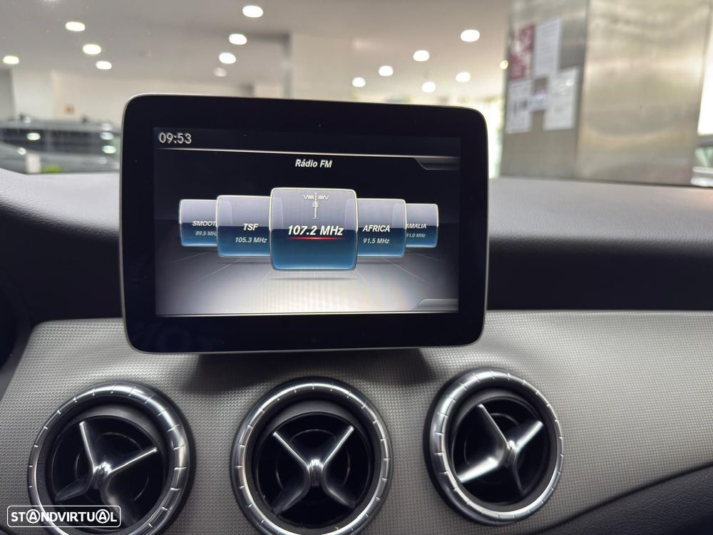 Mercedes-Benz CLA 180 d Shooting Brake Urban - 21