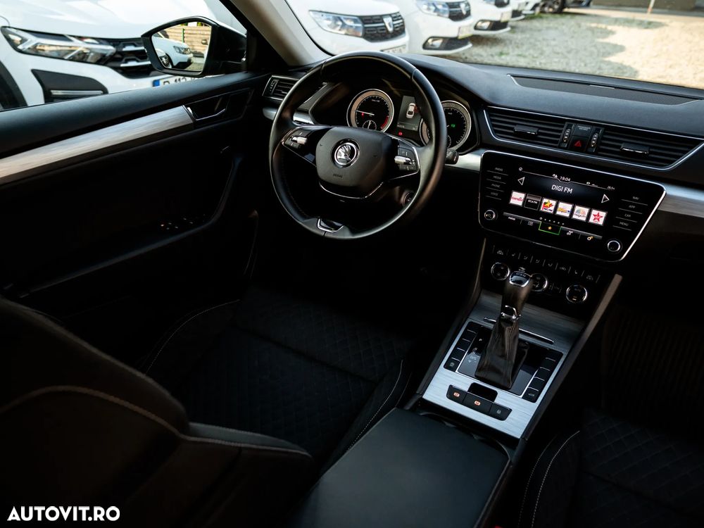 Skoda Superb 2.0 TDI DSG Style - 28