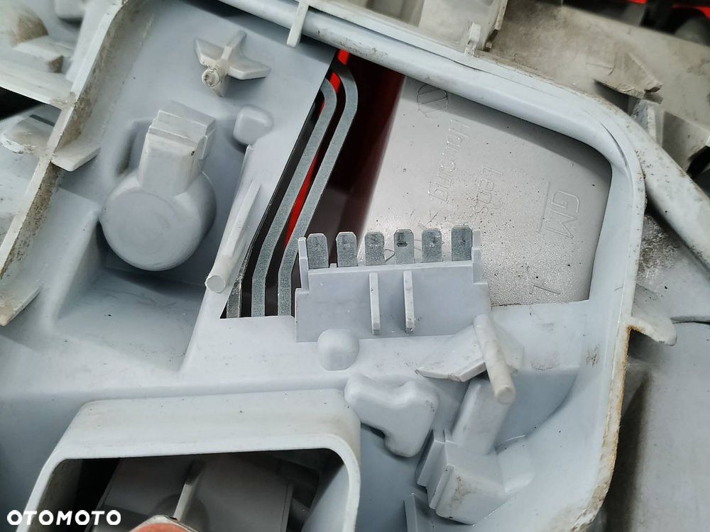 LAMPA TYLNA LEWA OPEL SIGNUM 9185948 HATCHBACK - 3