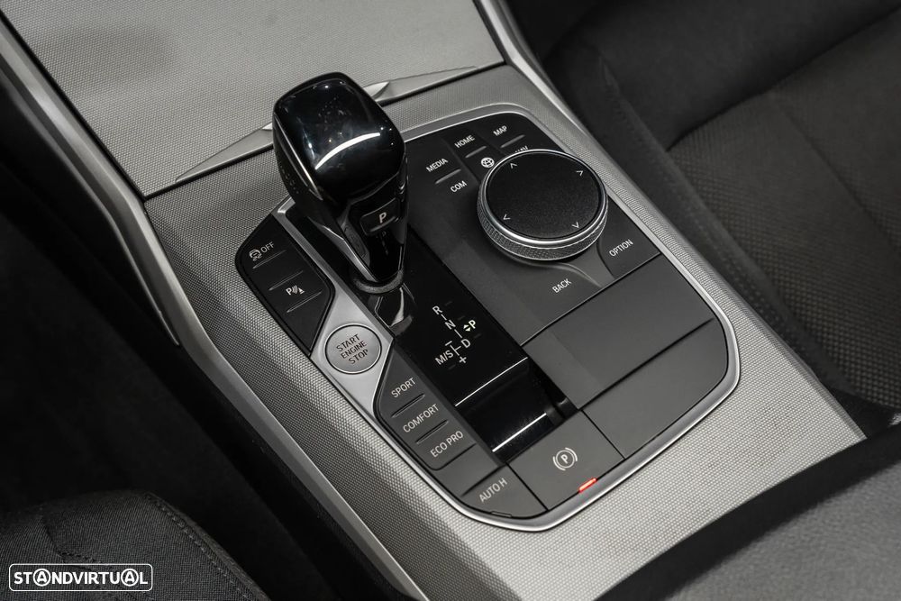 BMW 318 d Aut. Sport Line - 19