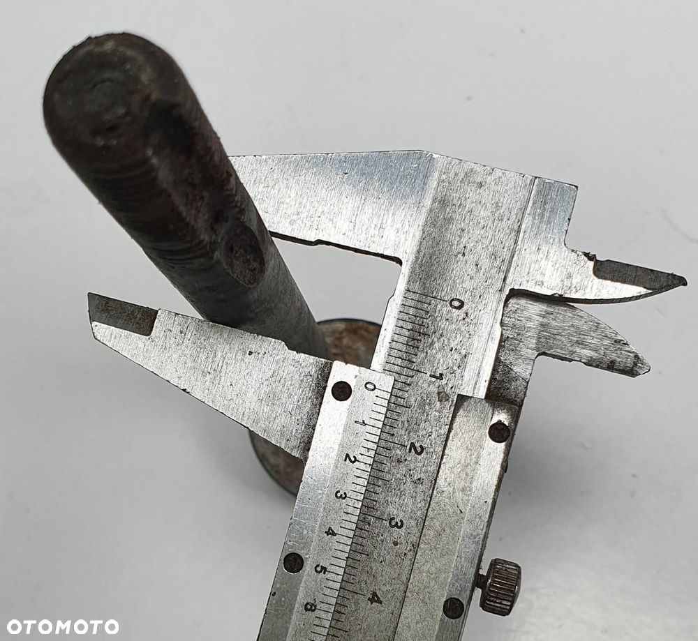 ŚRUBA MIMOŚRODOWA MERCEDES W201 190 - 2