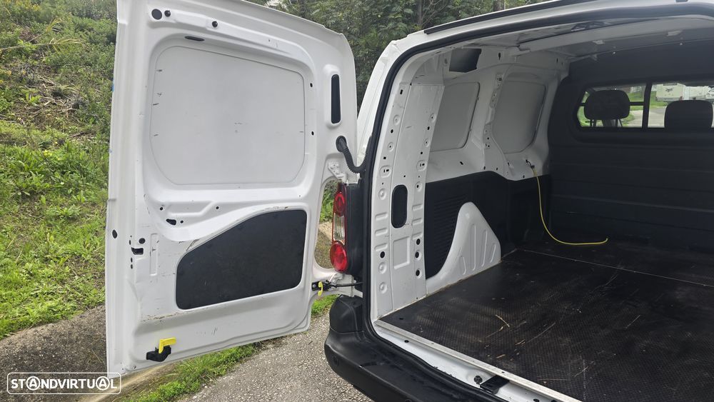 Peugeot Partner L2H1 1. 6Hdi - 21