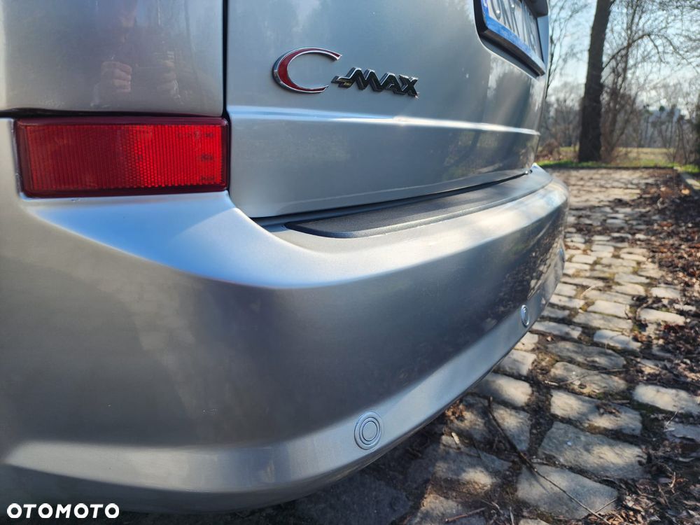 Ford C-MAX 2.0 Ghia - 33