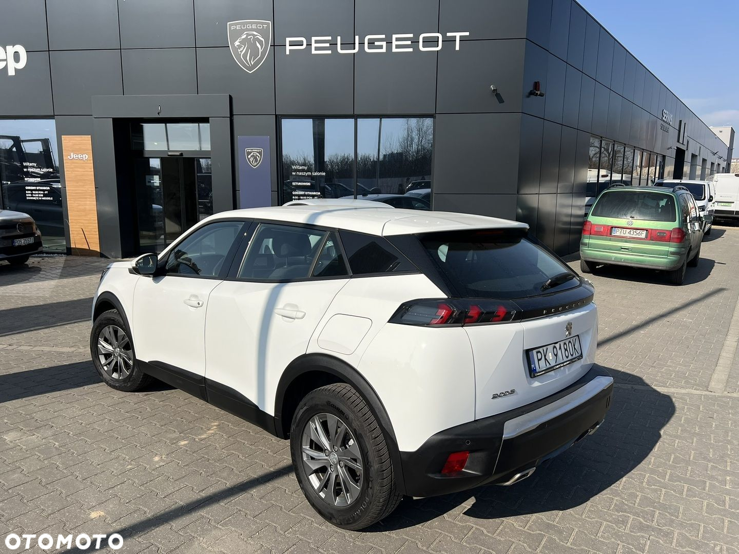 Peugeot 2008 1.2 PureTech Active Pack S&S EAT8 - 4