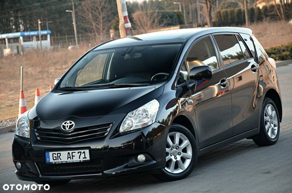 Toyota Verso - 5