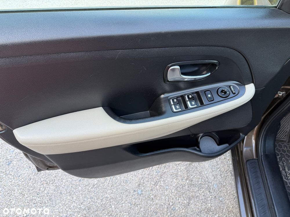 Kia Carens 1.7 CRDi Edition 7 - 14