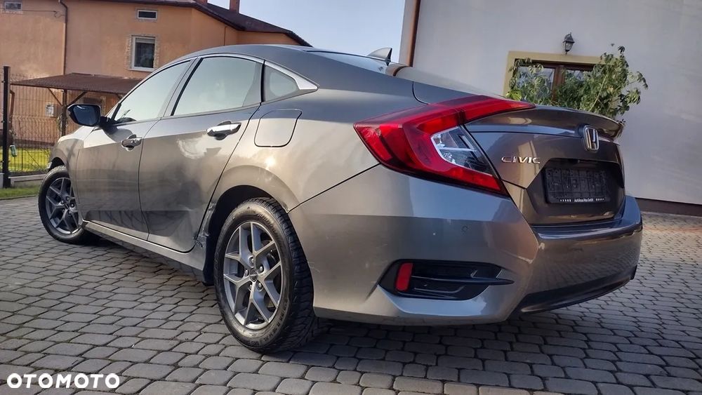 Honda Civic 1.5 i-VTEC Turbo Executive - 8