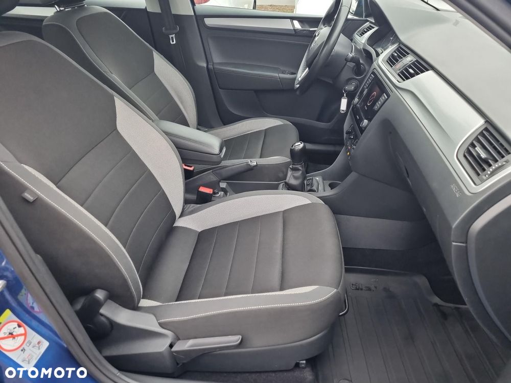 Skoda RAPID 1.0 TSI Ambition - 10