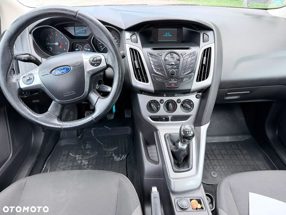 Ford Focus 1.6 TDCi DPF Ambiente - 6