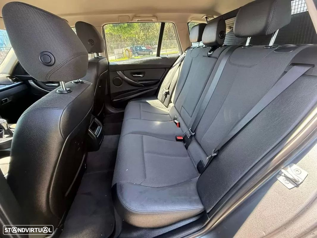 BMW 320 d Touring EfficientDynamics Line Sport - 15