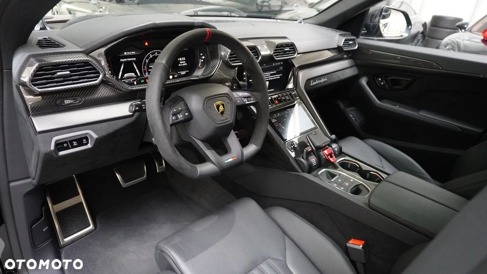Lamborghini Urus - 7