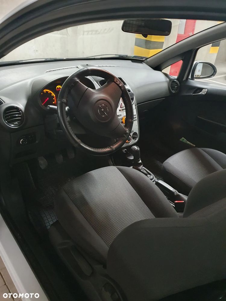 Opel Corsa 1.2 16V Enjoy - 14