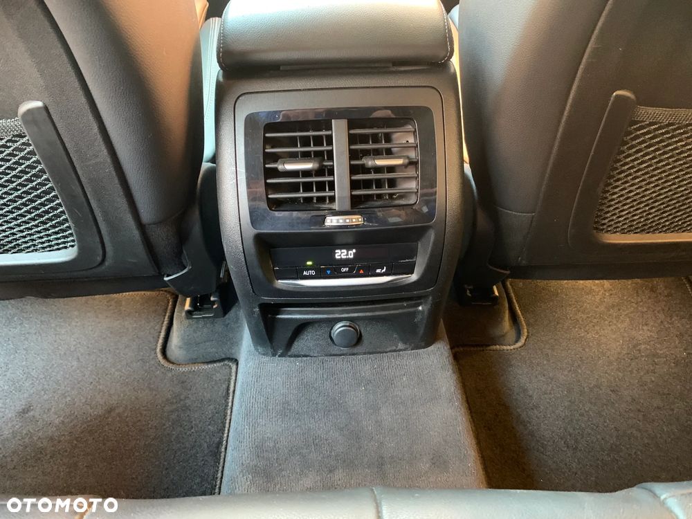 BMW X3 xDrive20d - 13