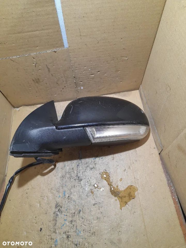 # LUSTERKO LEWE 6 PIN VW EOS LC9Z CZARNY - 1