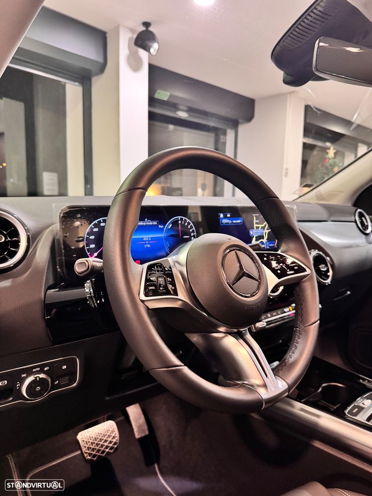 Mercedes-Benz GLA 250 e Progressive - 30