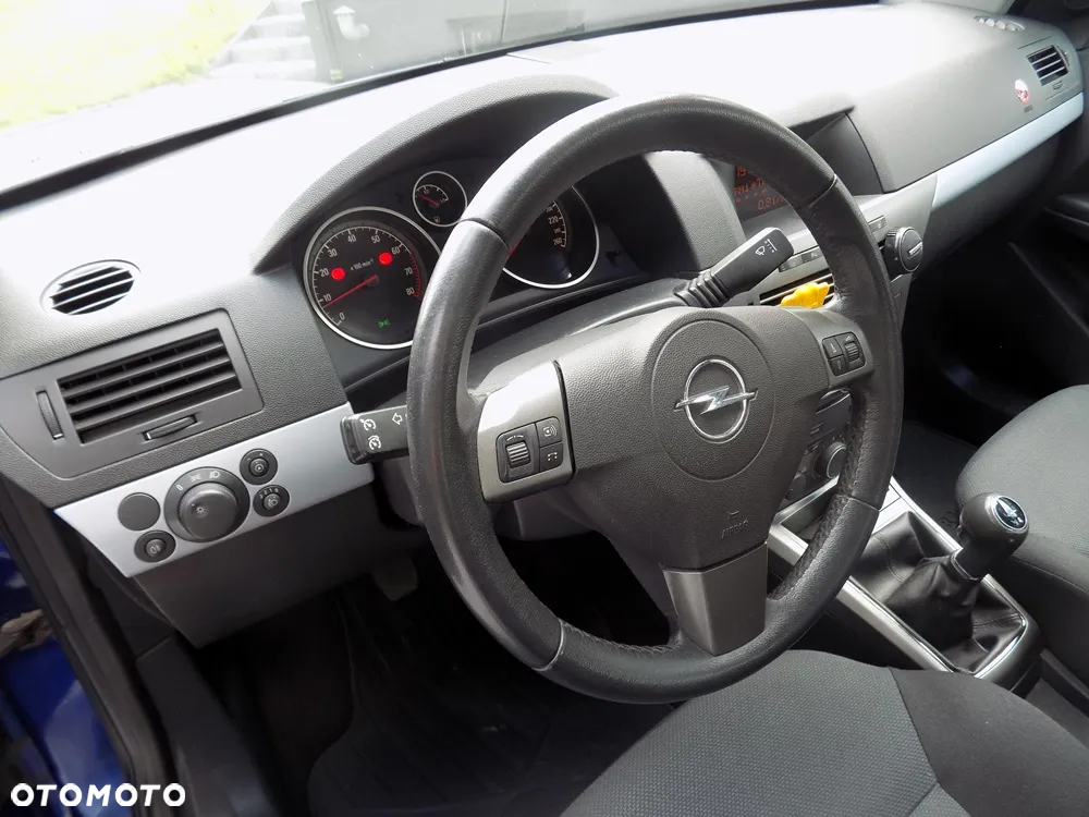 Opel Astra III 1.6 Elegance - 28