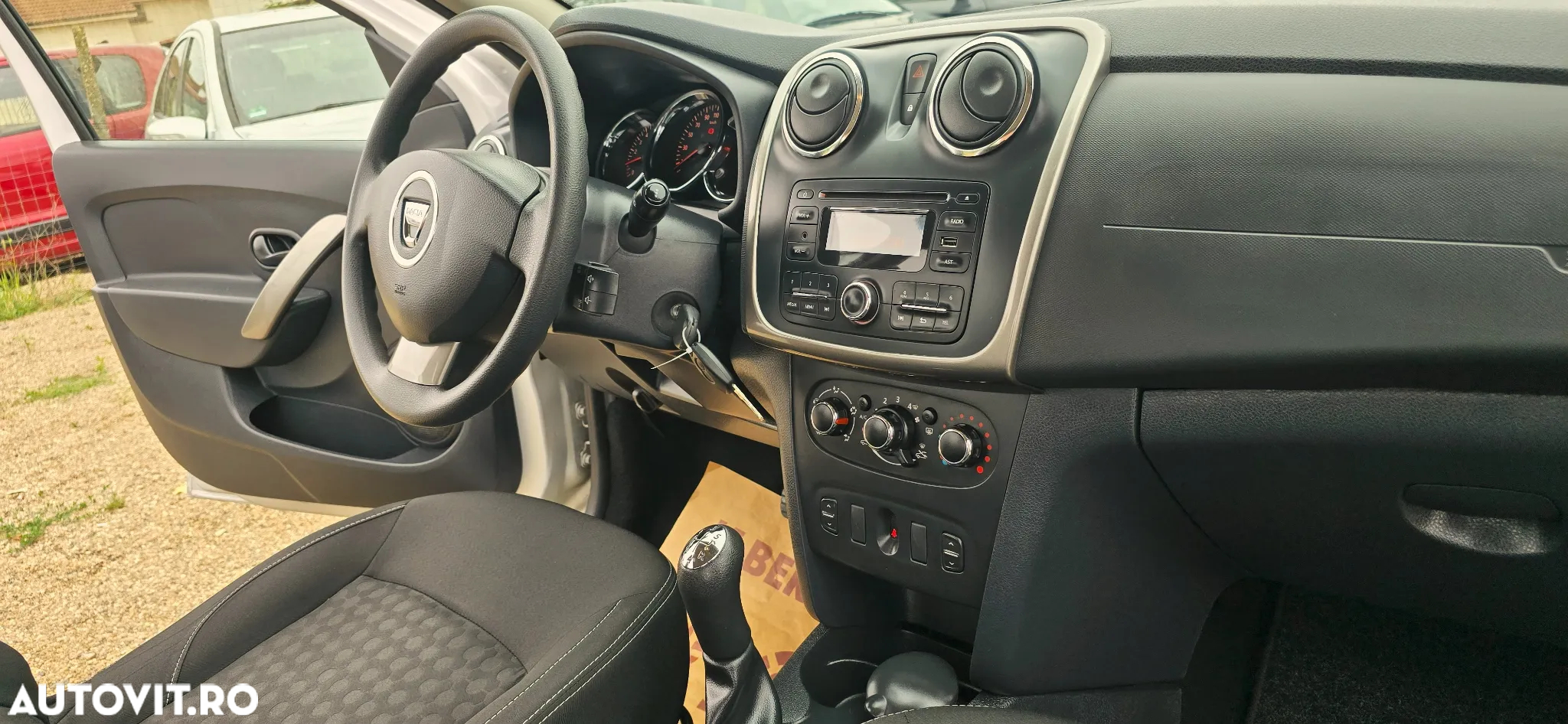 Dacia Sandero 1.2 75CP Laureate - 22