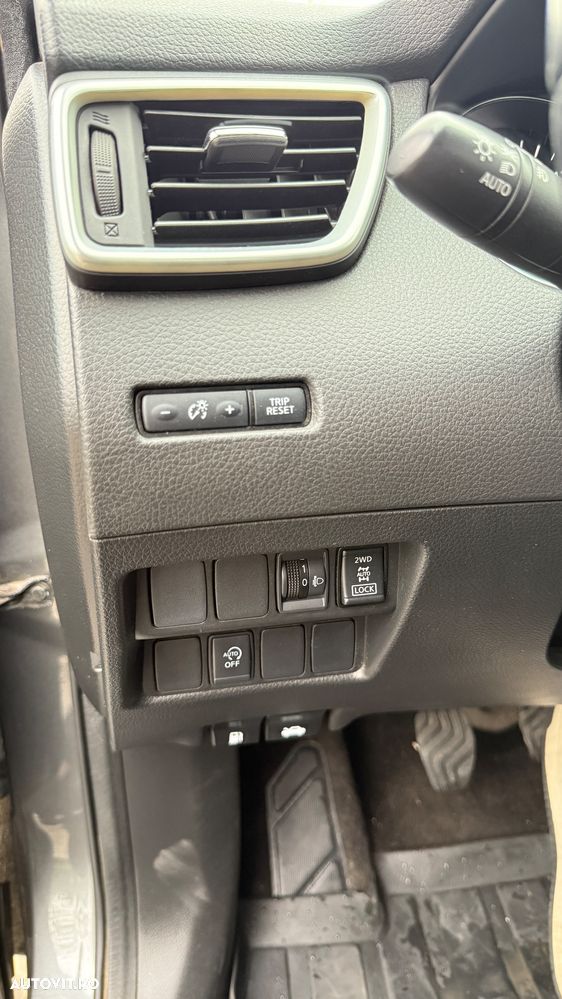 Nissan Qashqai 1.7D 150CP ALL MODE 4X4-I Acenta - 35
