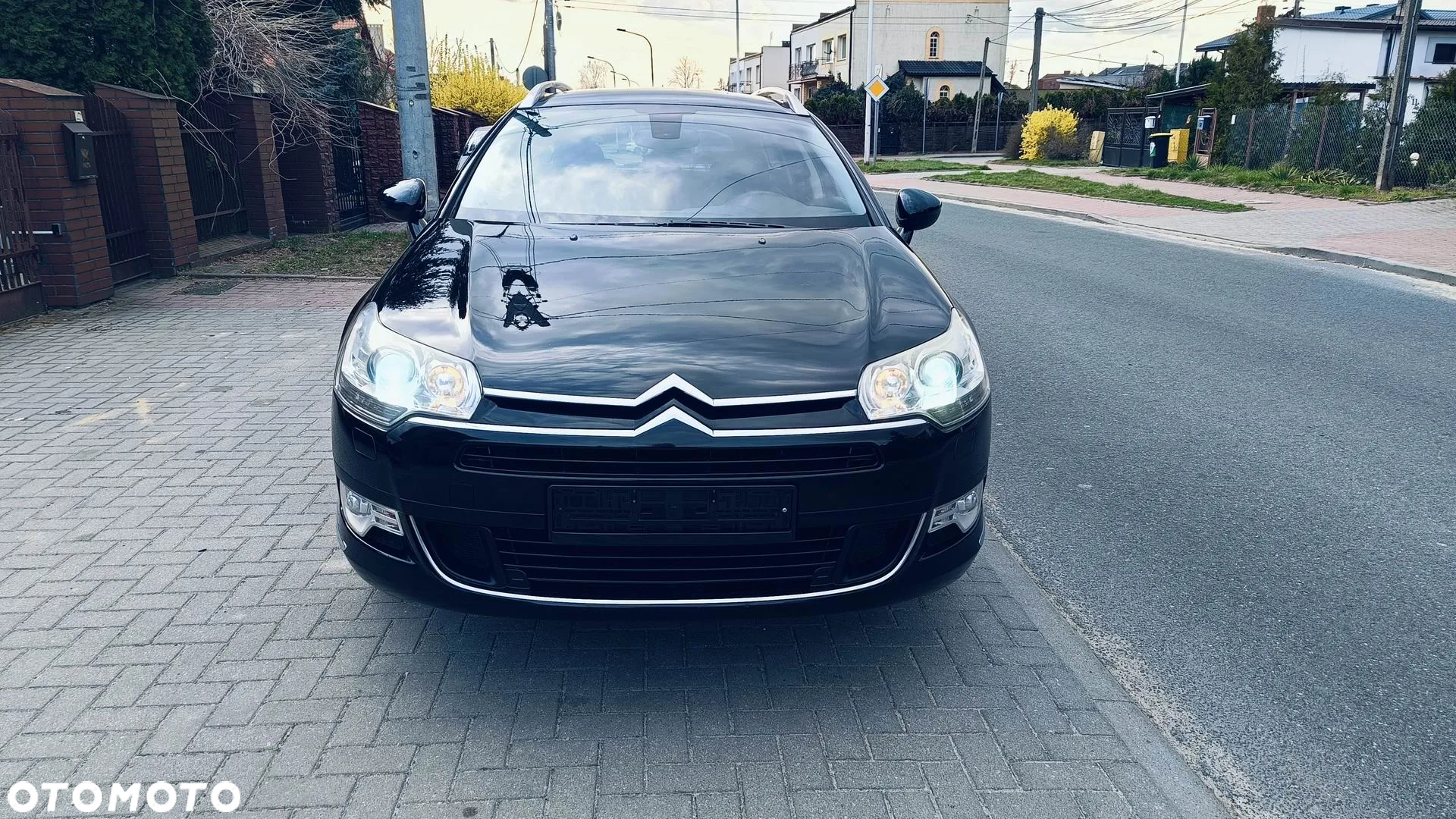 Citroën C5 Tourer HDi 170 Biturbo FAP Exclusive - 3