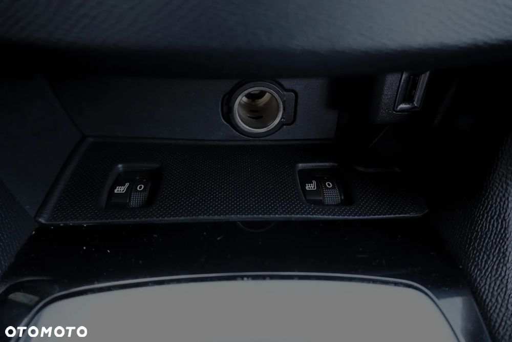 Peugeot 308 BlueHDi 130 Allure Pack - 32