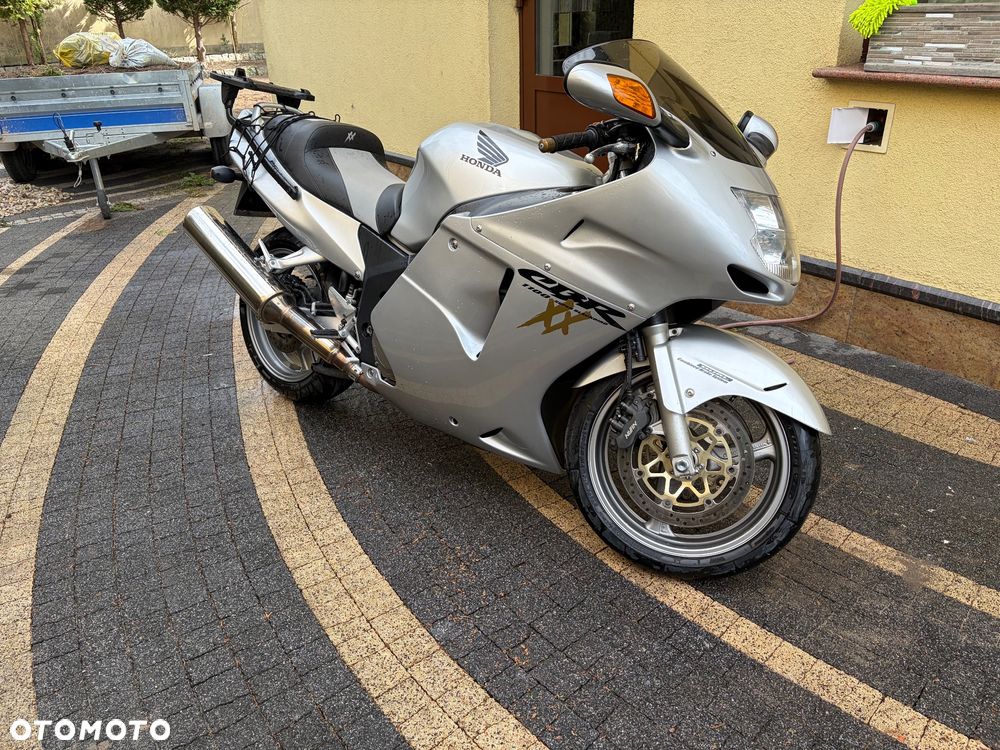 Honda CBR - 1