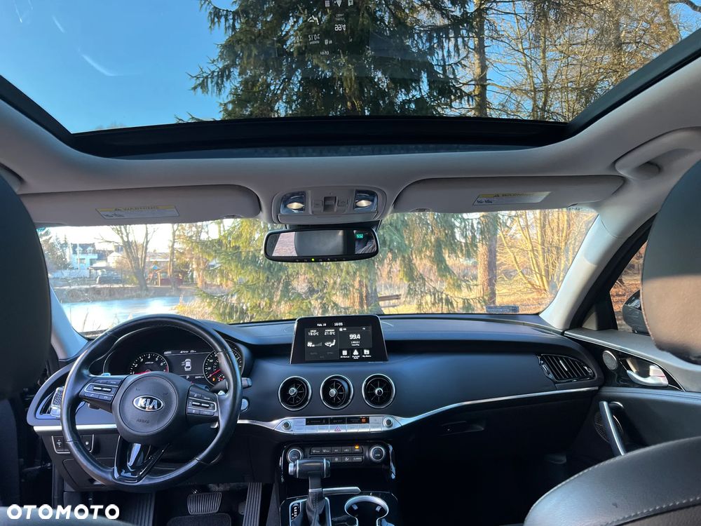Kia Stinger 2.0 T-GDI L - 12