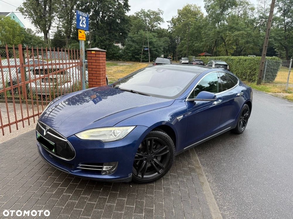 Tesla Model S Long Range Plus - 1