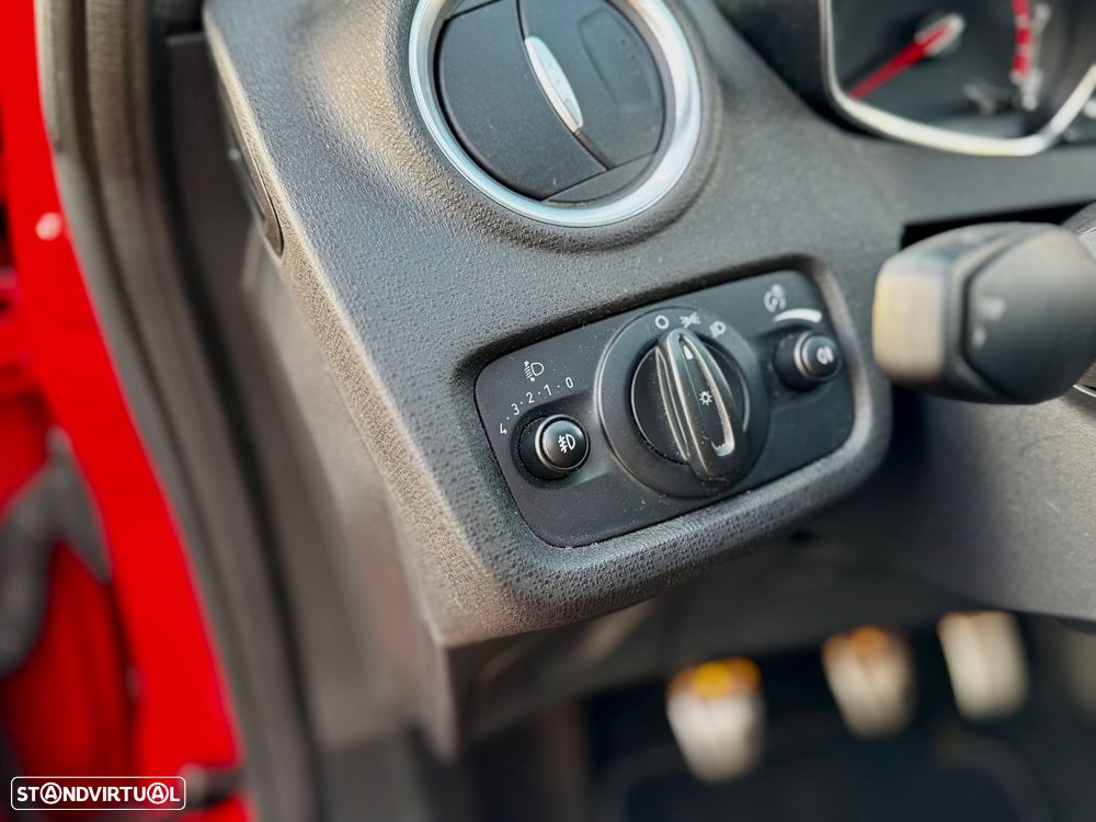 Ford Fiesta 1.6 EcoBoost ST - 15