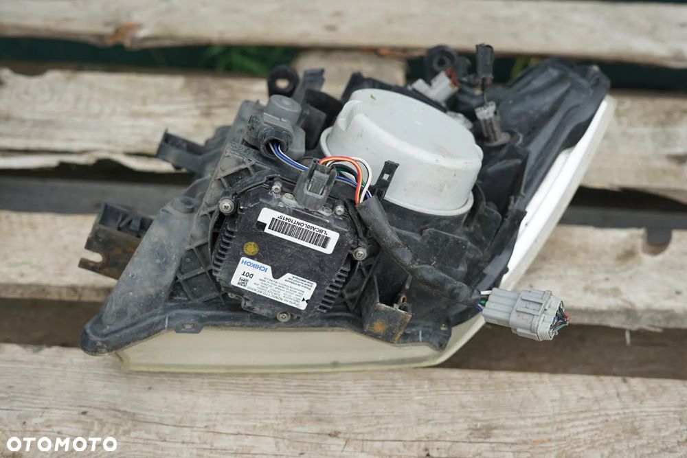 Lampa przód przednia prawa Nissan Pathfinder R51 Xenon Anglik - 5