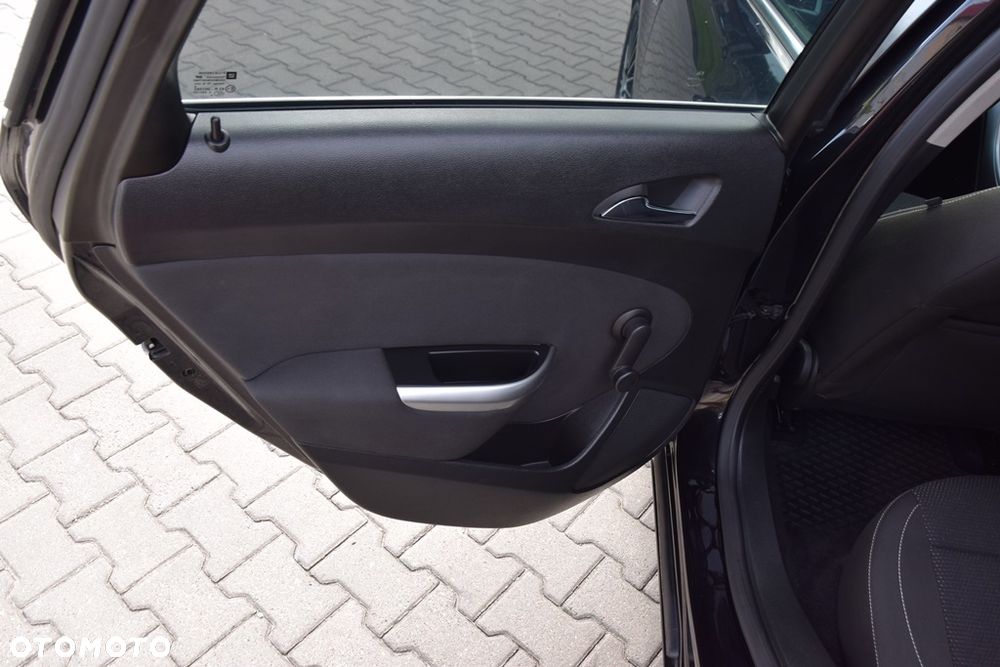 Opel Astra 1.6 Turbo Edition Sport - 23