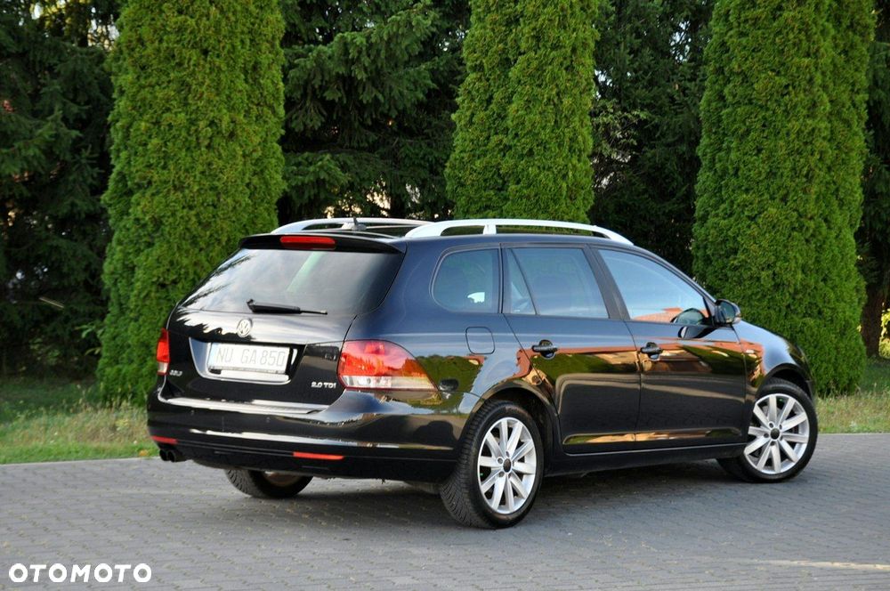 Volkswagen Golf - 6