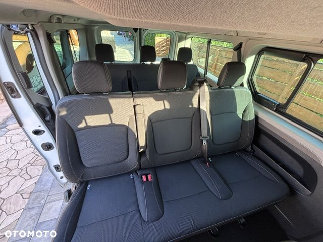 Renault Trafic - 12