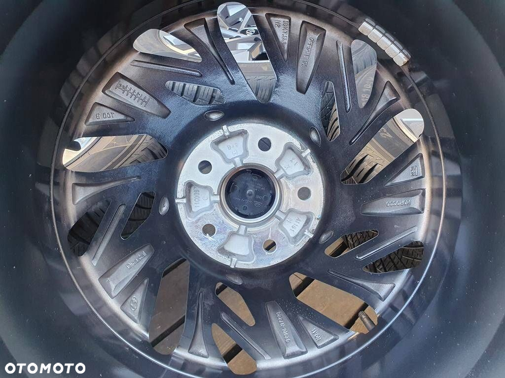 Koła 235/55R18 Hyundai Tuscon Kumho całoroczne 6,7 - 9