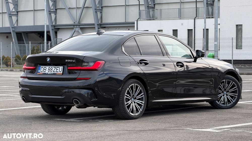 BMW Seria 3 330e Aut. M Sport - 5