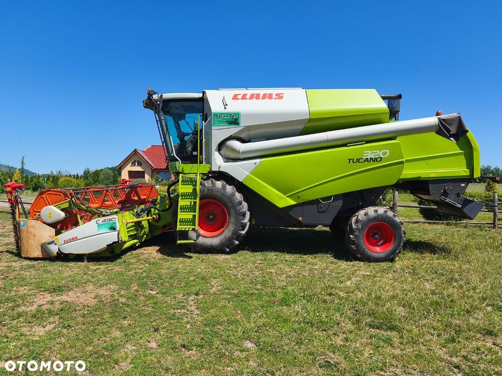 Claas Tucano 832 - 8