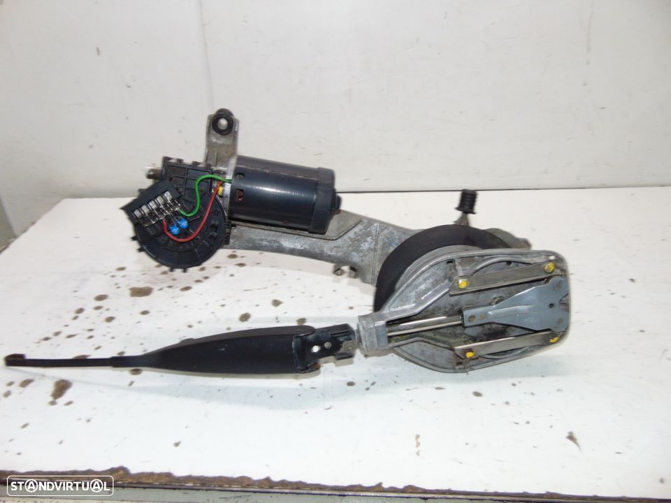 Mercedes w208/210 motor do limpa vidros - 5