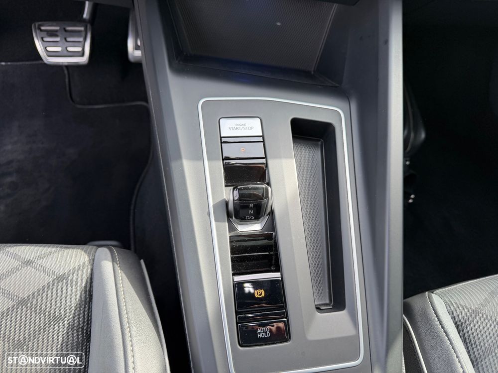 VW Golf 2.0 TDI SCR DSG R-Line - 31