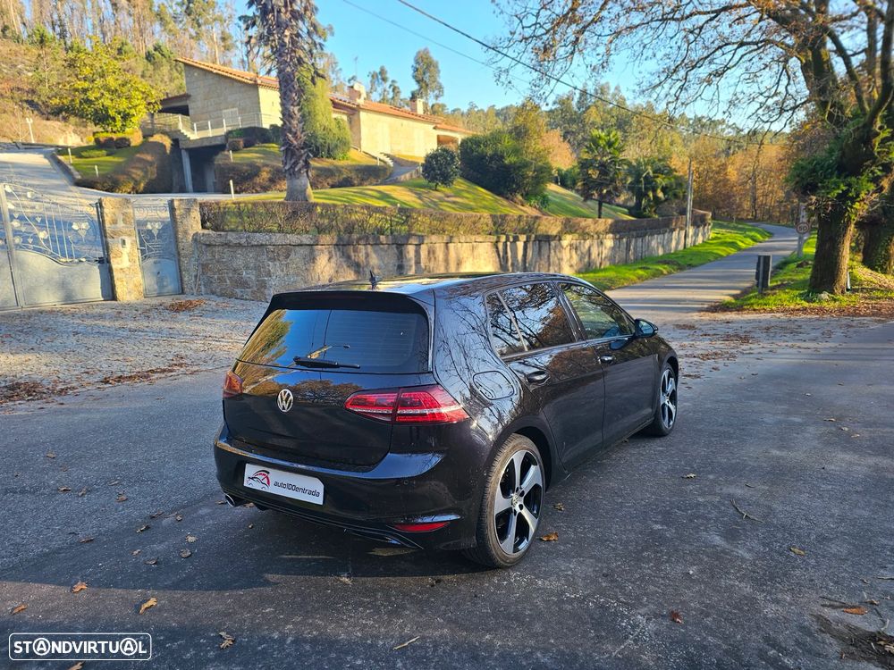 VW Golf 1.6 TDi R-Line - 3