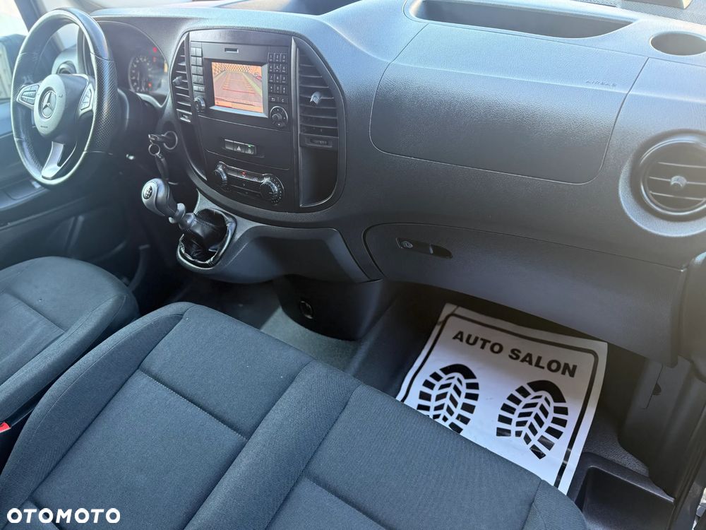 Mercedes-Benz VITO - 32