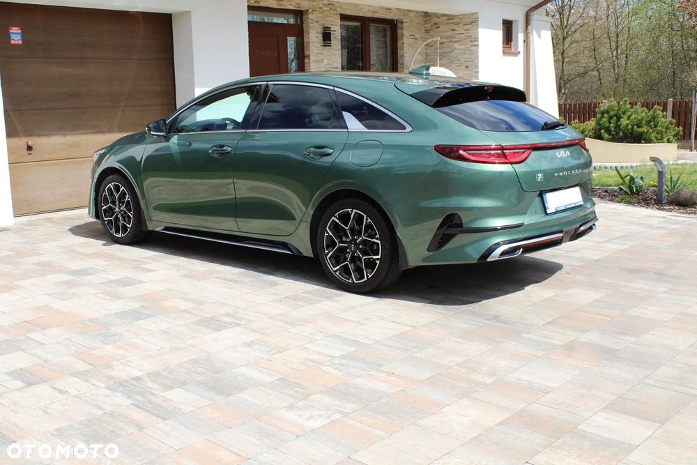 Kia ProCeed 1.5 T-GDI GT Line - 10