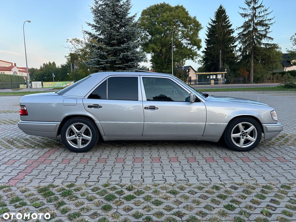 Mercedes-Benz Klasa E - 4