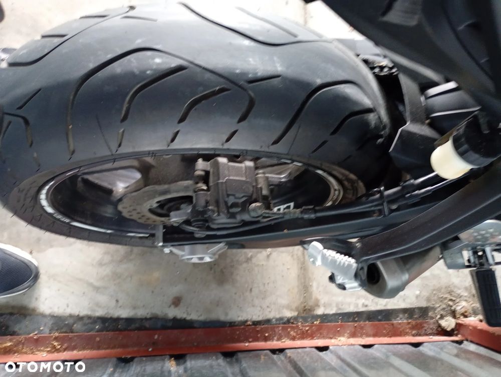 Yamaha MT - 33