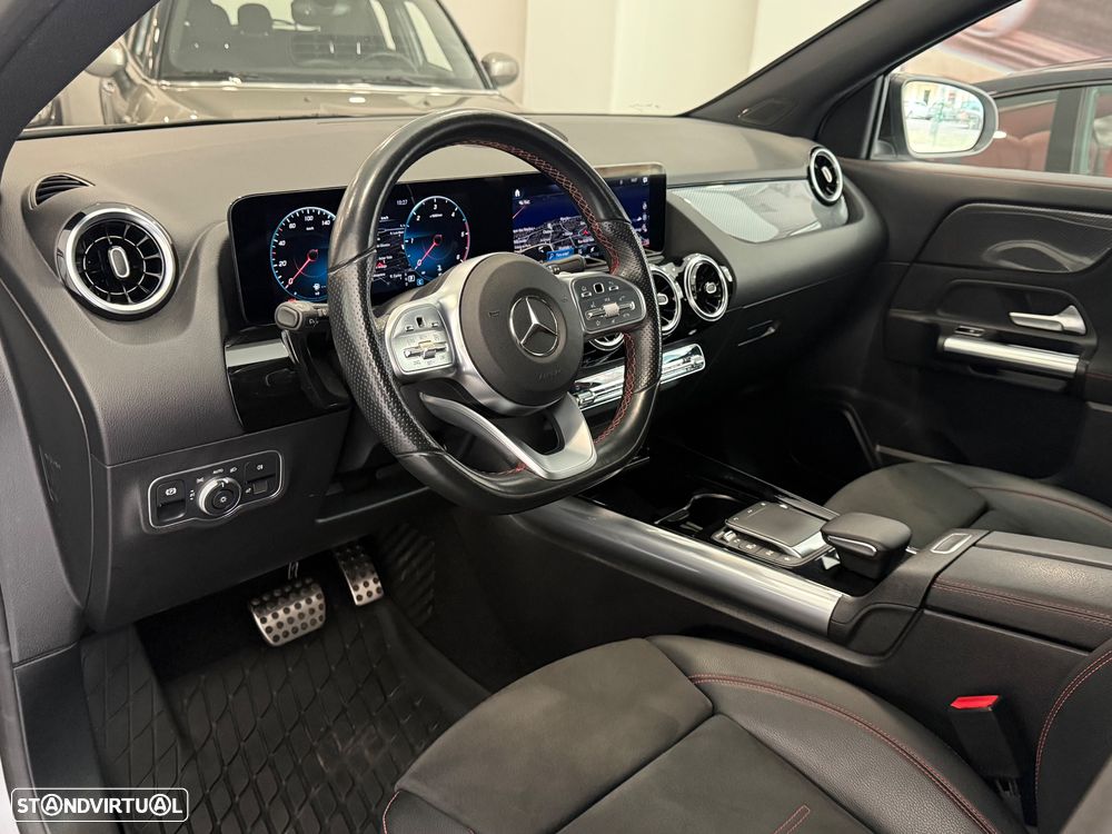 Mercedes-Benz GLA 180 d AMG Line - 8