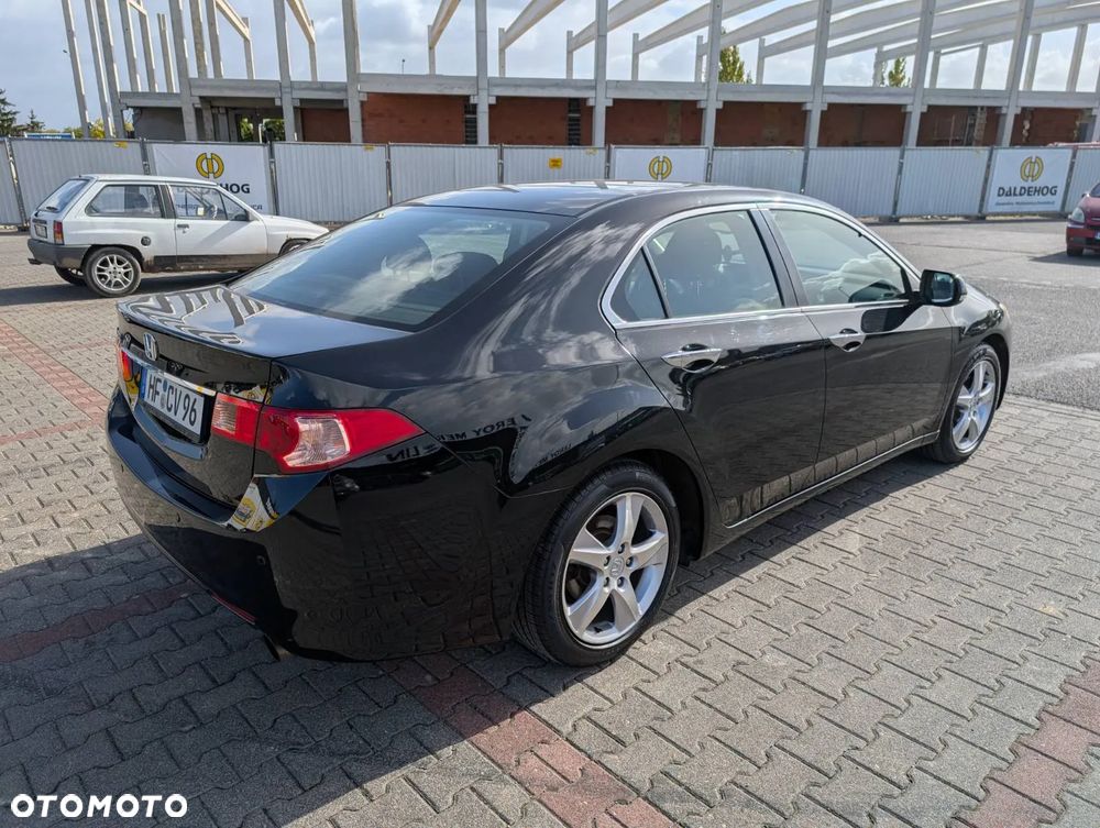 Honda Accord 2.0 Executive - 30